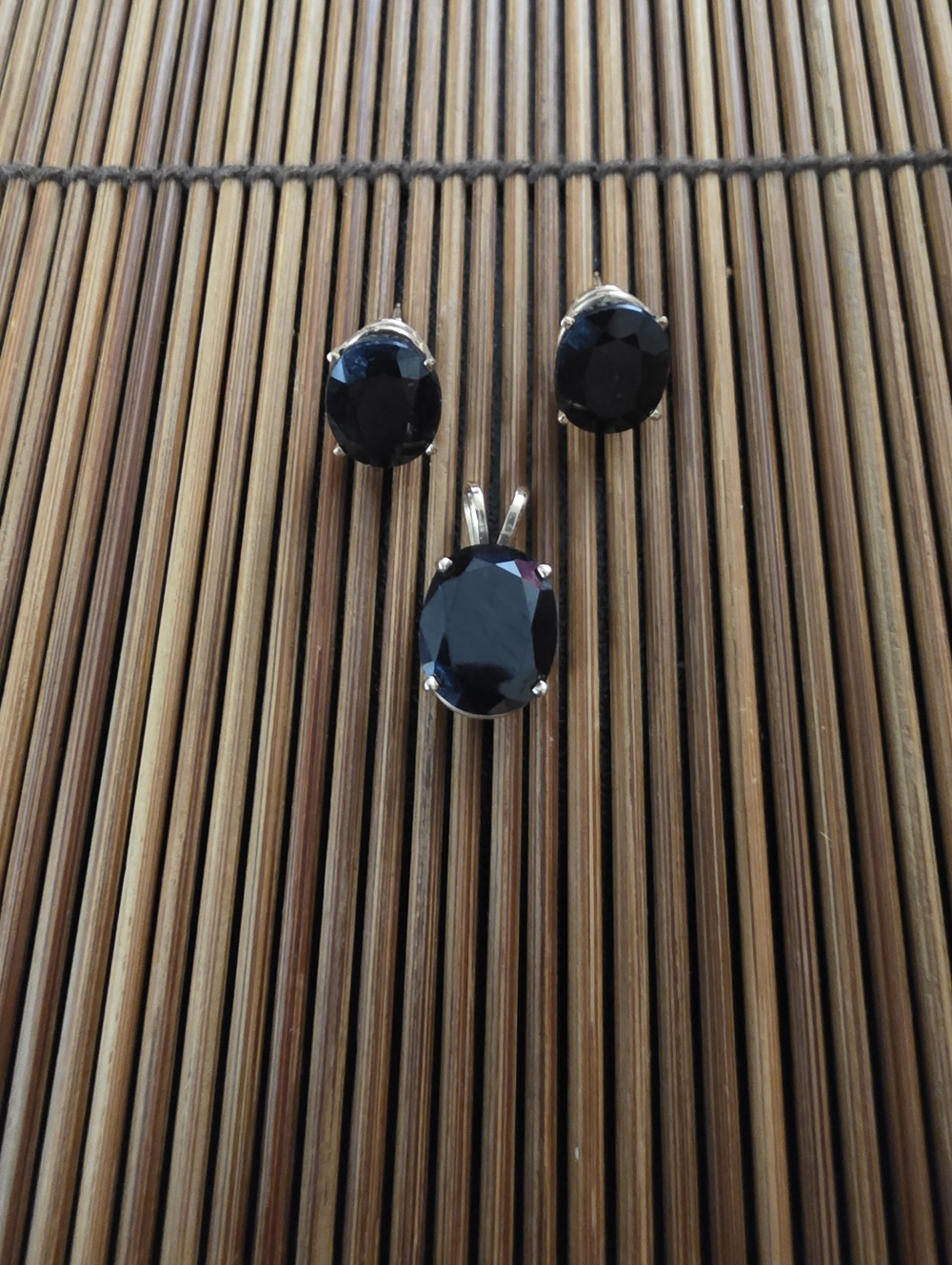10k Sapphire Pendant & Earrings Yellow Gold Set